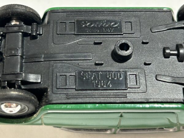Seat 800 1964 Solido 1/43 – Image 4