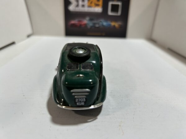 Peugeot 402 Verte Norev 1/43 – Image 3