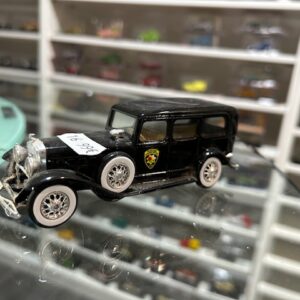 Cadillac V16 1931 452A 1/43