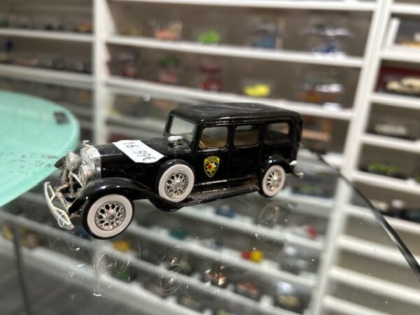 Cadillac V16 1931 452A 1/43