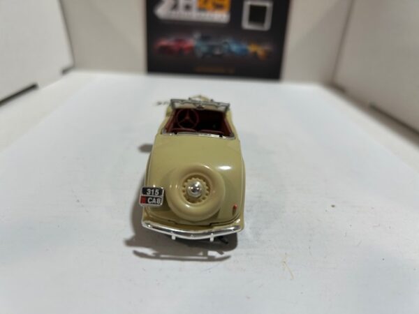 Peugeot 401 Norev 1/43 – Image 3