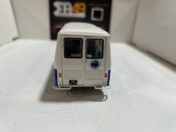 Peugeot J7 A la Baleine Eligor 1/43 – Image 3