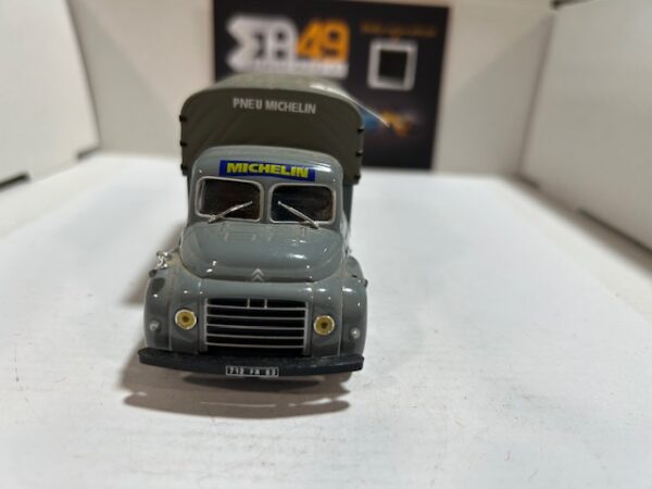 Citroen U23 "Pneu Michelin" 1/43 – Image 2