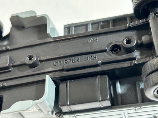 Citroen U23 "Pneu Michelin" 1/43 – Image 4