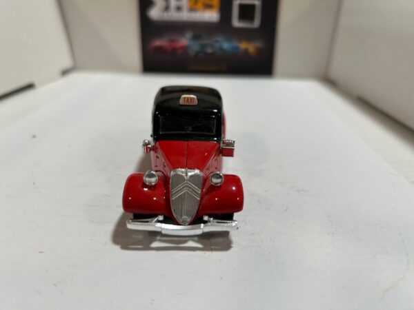 Citroen Traction AV Berline 1938 Eligor Taxi 1/43 – Image 2