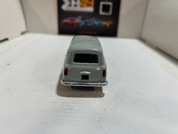 Peugeot 403 Grise Norev 1/43 – Image 3