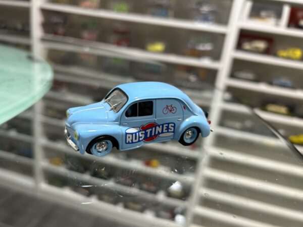 Renault 4CV Rustines Eligor 1/43
