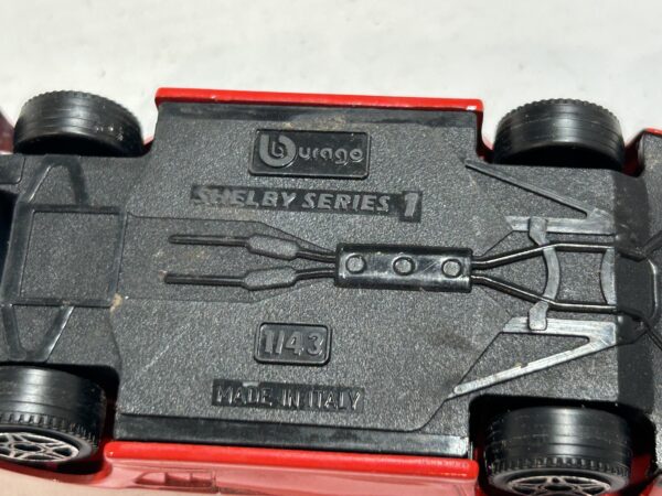 Shelby Series 1 Burago 1/43 – Image 3