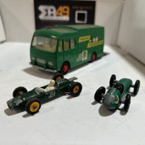 Racing Car Transporter Matchbox Major Pack
