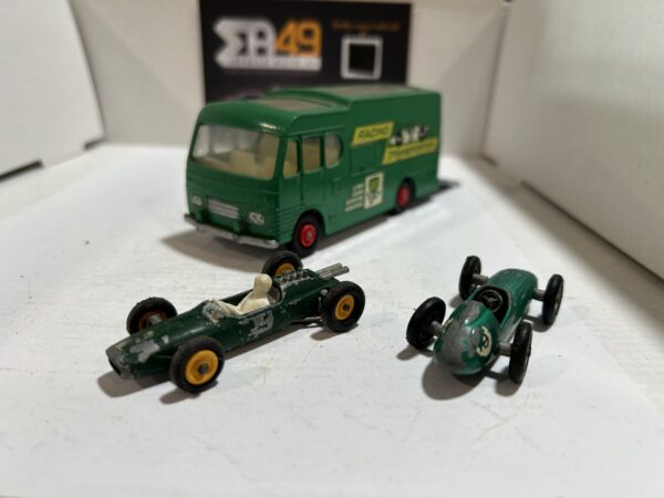 Racing Car Transporter Matchbox Major Pack