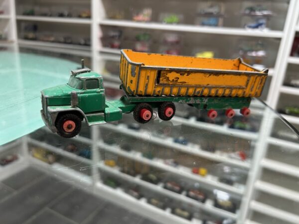 Matchbox Dodge Traction K-16