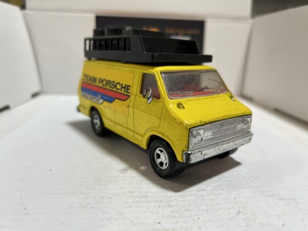 Dodge Van Team Porsche 1979 Matchbox Super Kings – Image 2