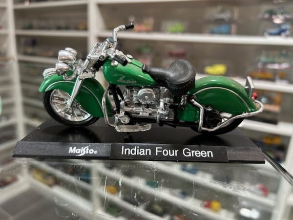 Indian Four Green Maisto 1/18