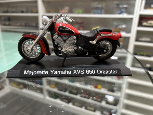 Yamaha XVS 650 Dragster Majorette 1/18