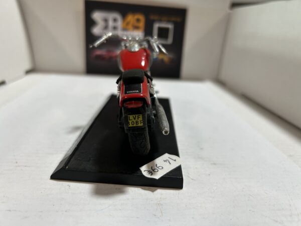 Yamaha XVS 650 Dragster Majorette 1/18 – Image 3