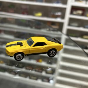 Mustang Match 1997 Hot Wheels 1/64