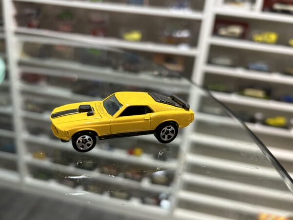 Mustang Match 1997 Hot Wheels 1/64