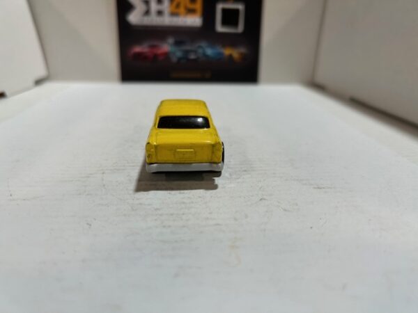 Hot Wheels Chevrolet Bel Air 1978 1/64 – Image 3