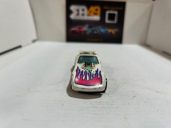 Hot Wheels Chevrolet Corvette California 1/64 – Image 2
