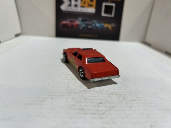 Hot Wheels Fire Chief 1/64 – Image 3