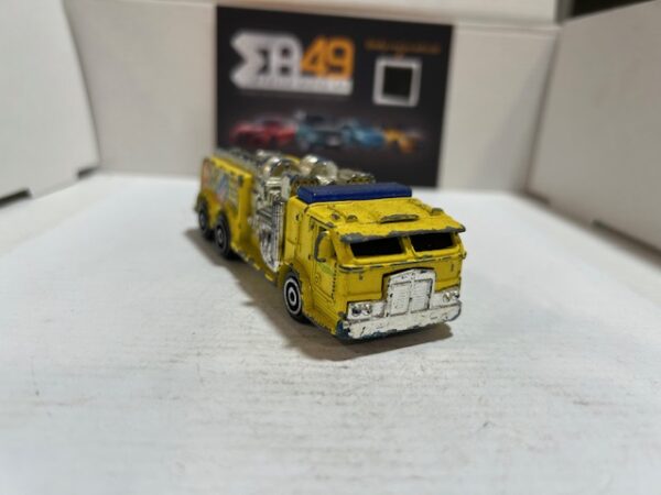 Hot Wheels Haulers Fire Truck 1999 1/64 – Image 3