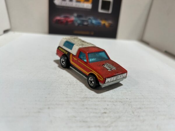 Hot Wheels Dodge Red Pick Up 1/64 – Image 2