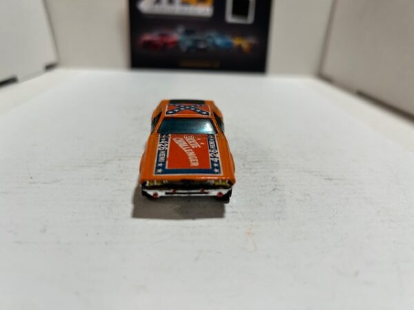 Hot Wheels Dixie Challenger 1/64 – Image 2