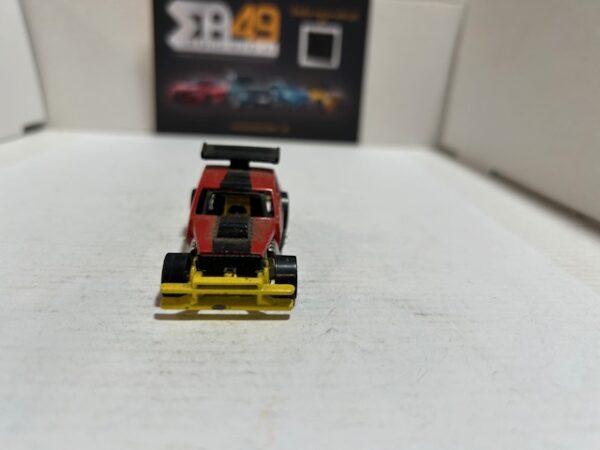 Hot Wheels Creased Gremlin 1/64 – Image 2