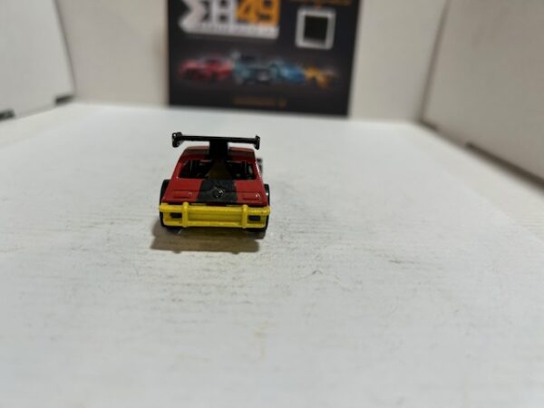 Hot Wheels Creased Gremlin 1/64 – Image 3