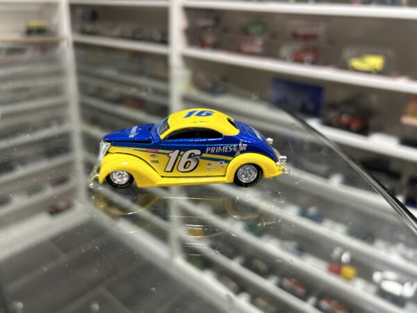 Stock Rods 37 Ford Coupé N°16 Racing Champions 1/64