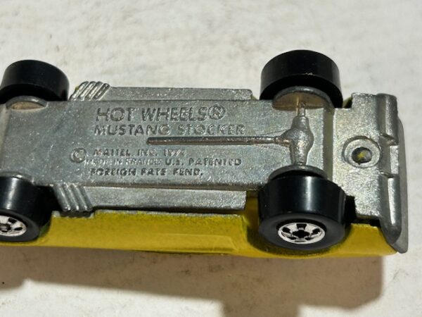 Hot Wheels Mustang Stocker 1974 – Image 4
