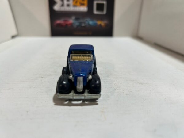 Hot Wheels 35 Classic Caddy Malaysia 1989 1/64 – Image 2