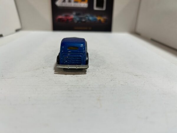 Hot Wheels 35 Classic Caddy Malaysia 1989 1/64 – Image 3