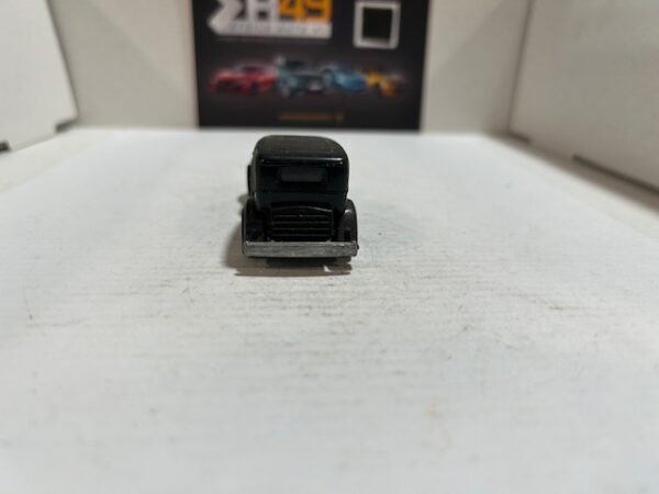 Hot Wheels 34 Packard 1/64 – Image 3