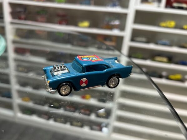 Hot Wheels 57 Chevy "Crash Dummies" 1/64