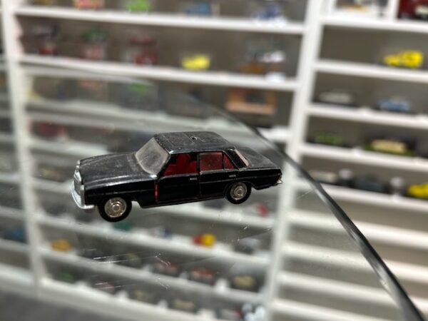 Mercedes 200 806 Polizei Schuco 1/66
