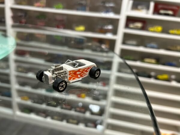 Street Rodder T-Bucket 1/64