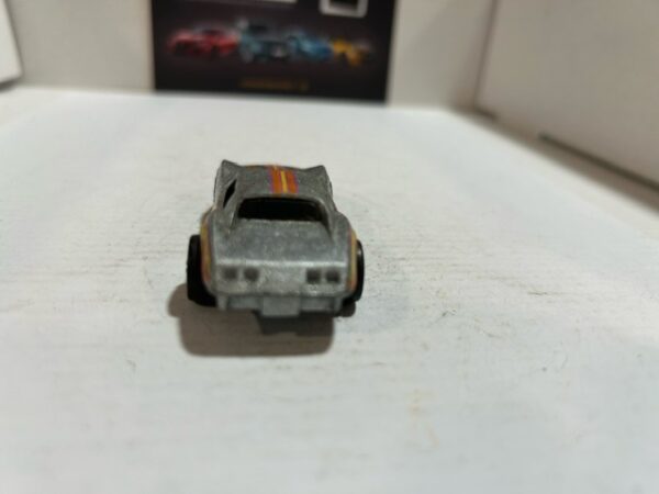 Hot Wheels Chevrolet Corvette Stingray 1/64 – Image 3