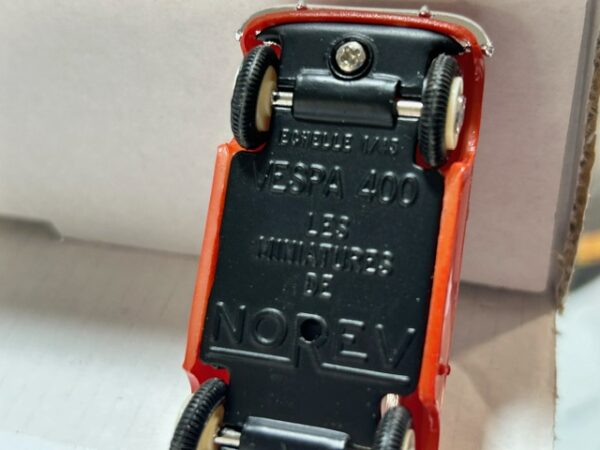 Vespa 400 Norev 1/43 – Image 4