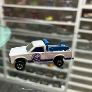 Hot Wheels Beach Patrol 1/64