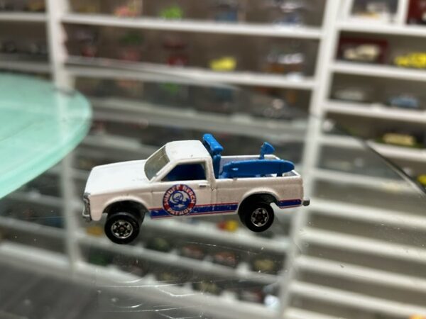 Hot Wheels Beach Patrol 1/64