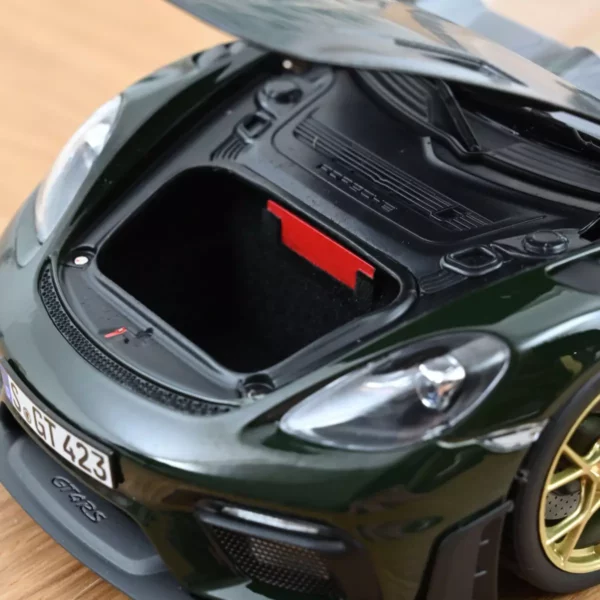 Porsche Cayman GT4 RS avec pack Weissach 2023 Brewster Green 1/18 – Image 5