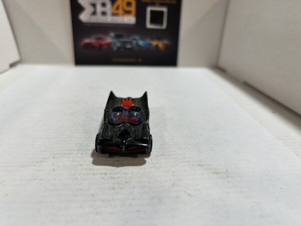Batmobile DC Comics INC 1976 Corgi Juniors 1/43 – Image 2