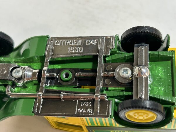 Citroen C4F 1930 Energol Solido 1/43 – Image 4