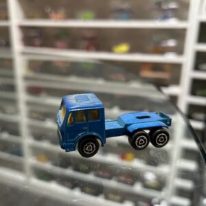 Majorette Camion Mercedes Bleu 1/100