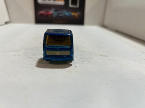 Majorette Camion Mercedes Bleu 1/100 – Image 2