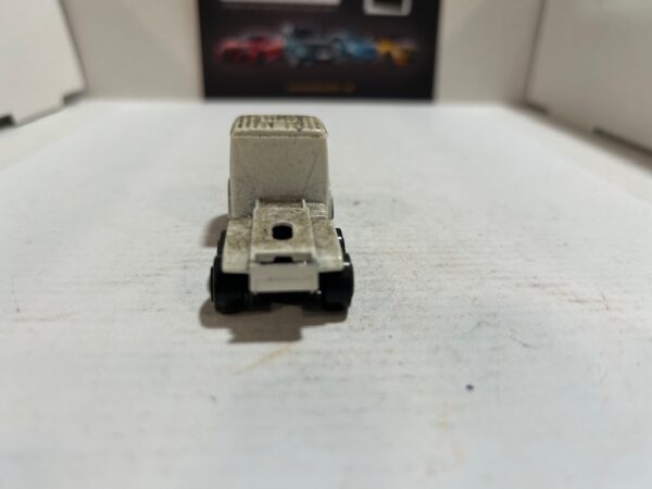 Majorette Camion Mercedes Blanc 1/100 – Image 3