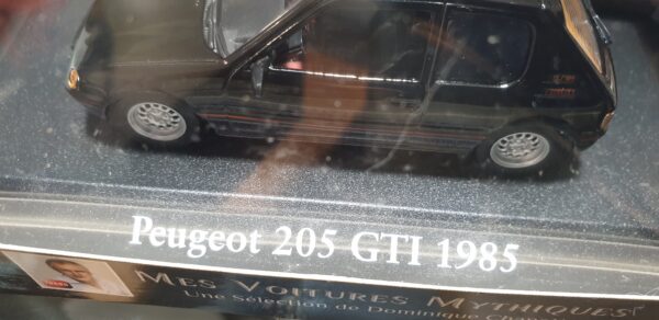 Peugeot 205 GTi 1985 " Mes Voitures Mythiques Dominique Chapatte " 1/43 – Image 2