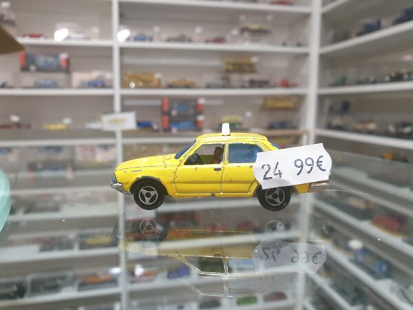 Renault 18 taxi Majorette 1/60