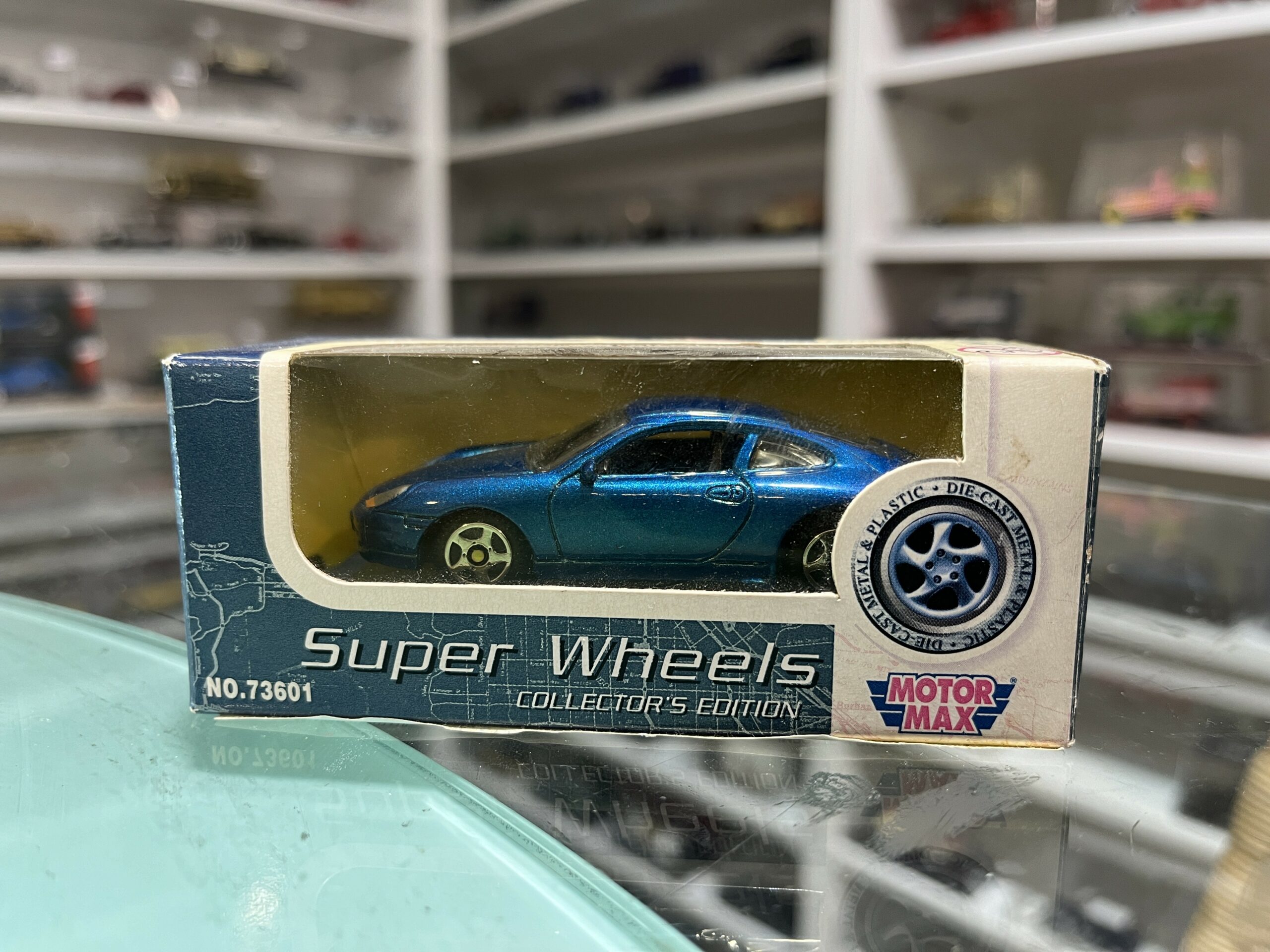 Porsche 911 996 Motor Max 1/64